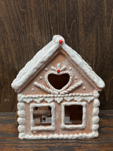 Gingerbread House w/ Heart Window Gingerbread House w/ Heart Window