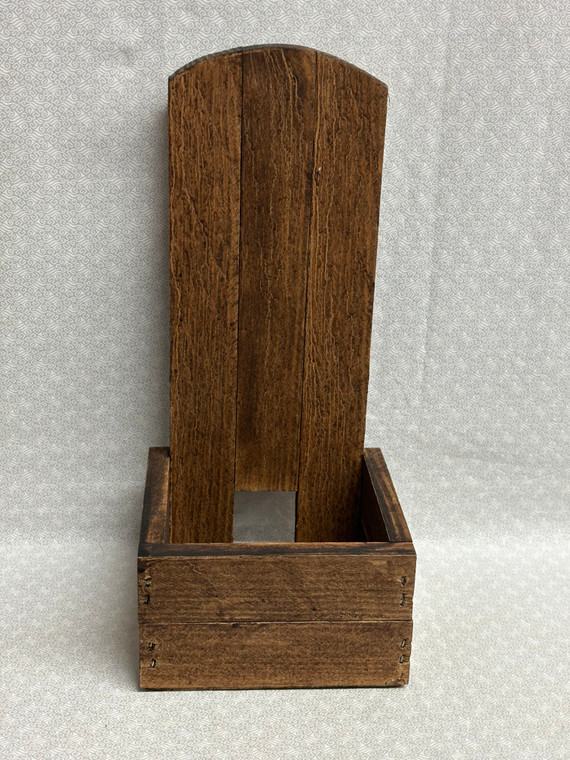 LATH WALL BOX SIT OR HANG