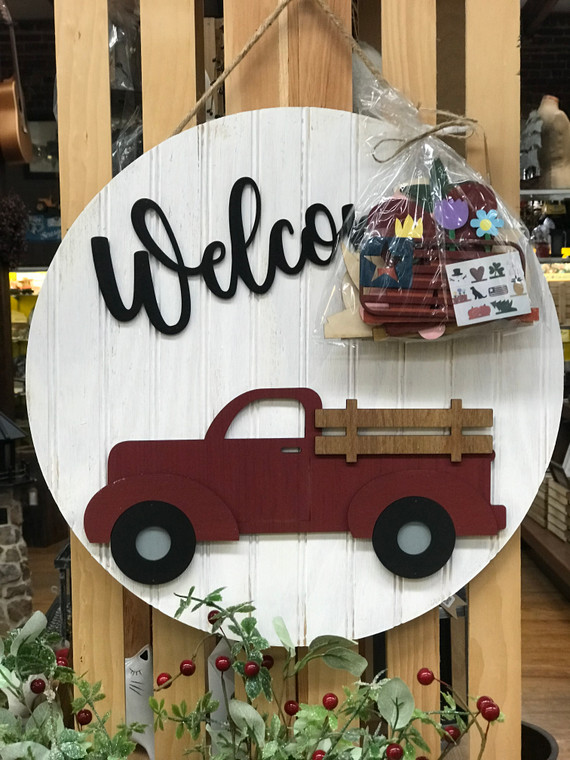 18" INTERCHANGEABLE RED TRUCK