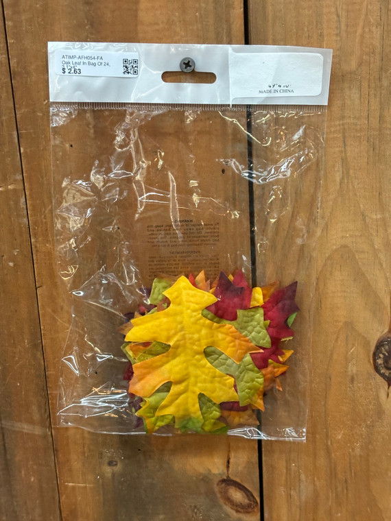 Oak Leaf in Bag of 24, 3.1"x4" Oak Leaf in Bag of 24, 3.1"x4"
