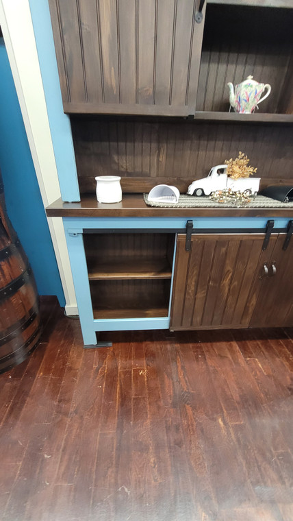 6' BARN DOOR HUTCH W/UPPER DOORS-MOCHA/SKY DISTRESS