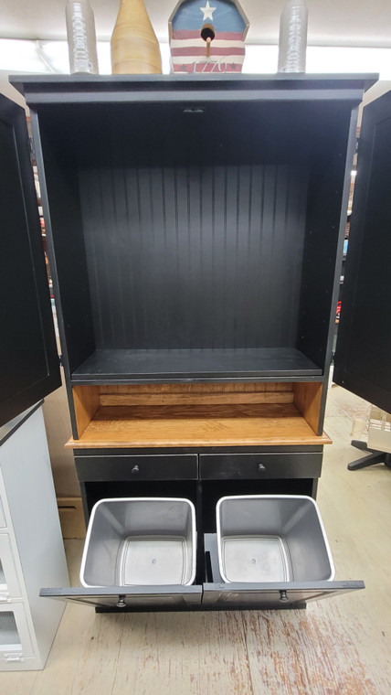 DOUBLE TRASH BIN W/HUTCH-HERITAGE/BLACK