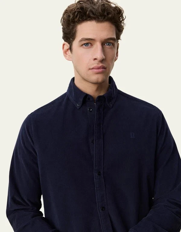 Les Deux Pinwale Corduroy Shirt in soft fine-wale corduroy with button front