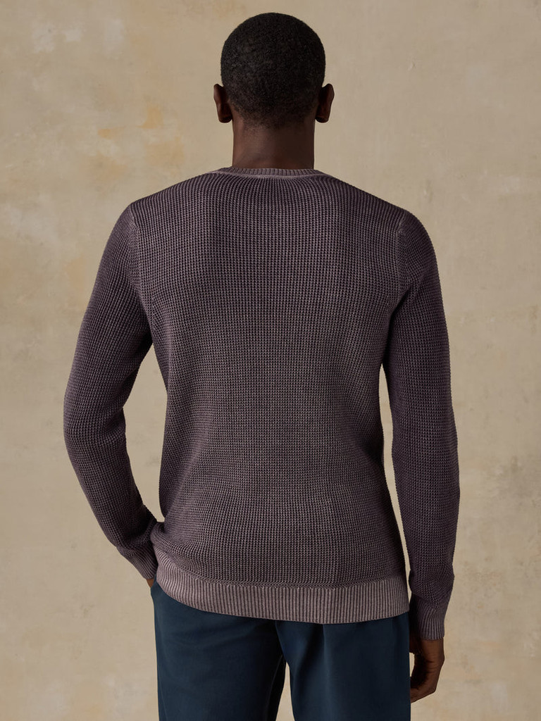 Faherty Sunwashed crew sweater in cotton.  Lilac twighlight color.