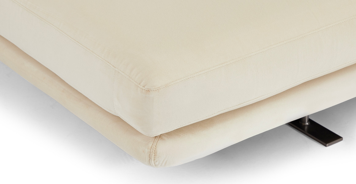 Biggie Freestyle Modern Daybed