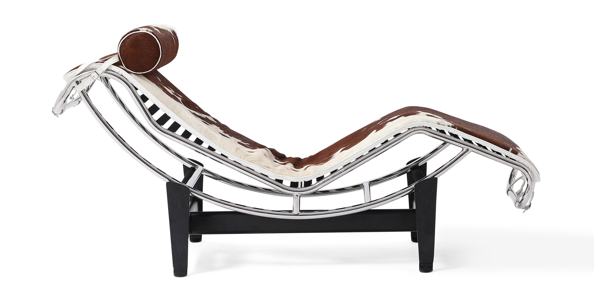 LC4 Pony lounge chair black and white 2 - Le Corbusier and