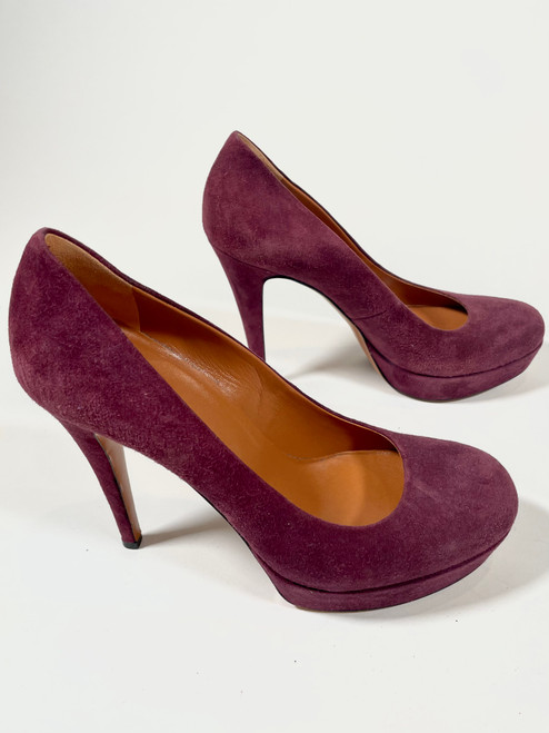 Gucci Bordeaux Suede Pumps