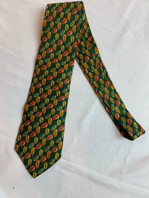 Second hand Gucci Autumn/Fall Leaves Printed Silk Tie