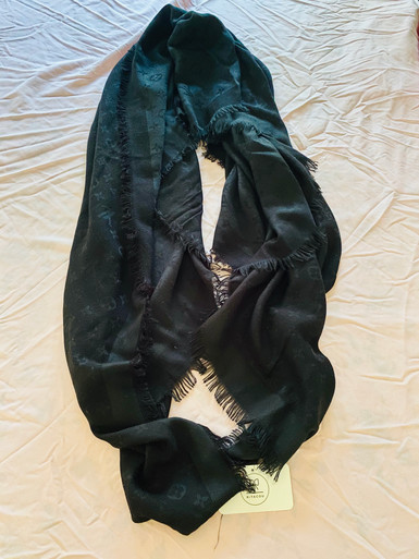 Cashmere scarf Louis Vuitton Black in Cashmere - 33361965