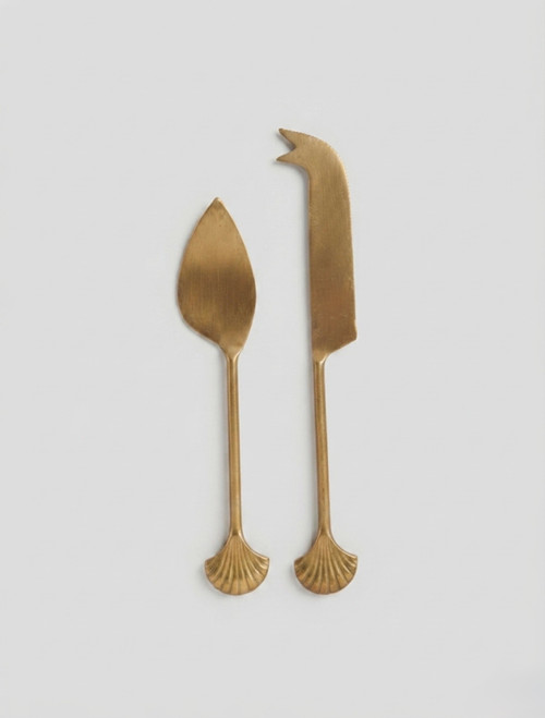 CLAM SET OF 2 CHEESE KNIVES - GOLD