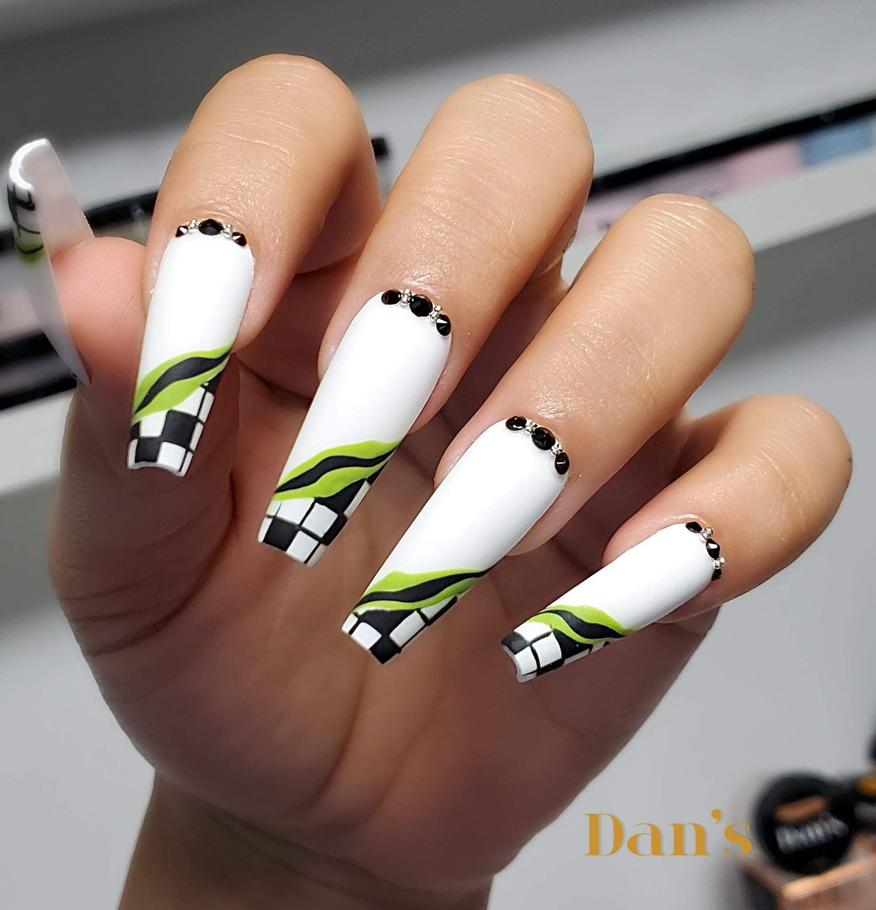 Pin by jessa 💧 on nails | Ballerina nails designs, Stiletto nail art,  Matte white nails