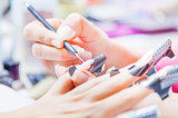 ▷ Acrylic Nails vs UV Gel Nails: What's the Difference