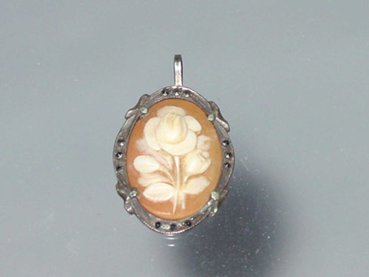 Rose Shell Cameo Necklace Pendant