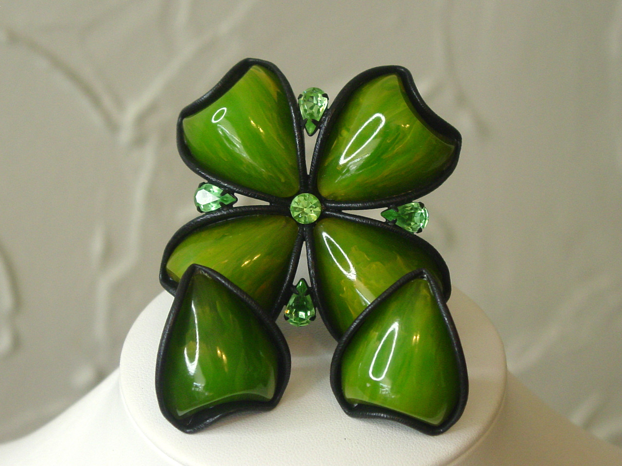 Bakelite & Uranium Rhinestones Clover Brooch & Earrings
