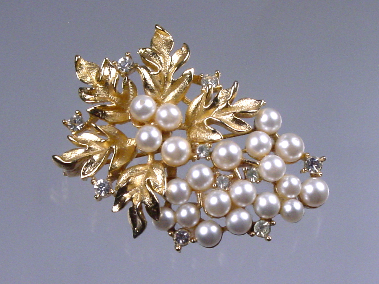 Lisner Leaves with Pearl and Rhinestones Brooch