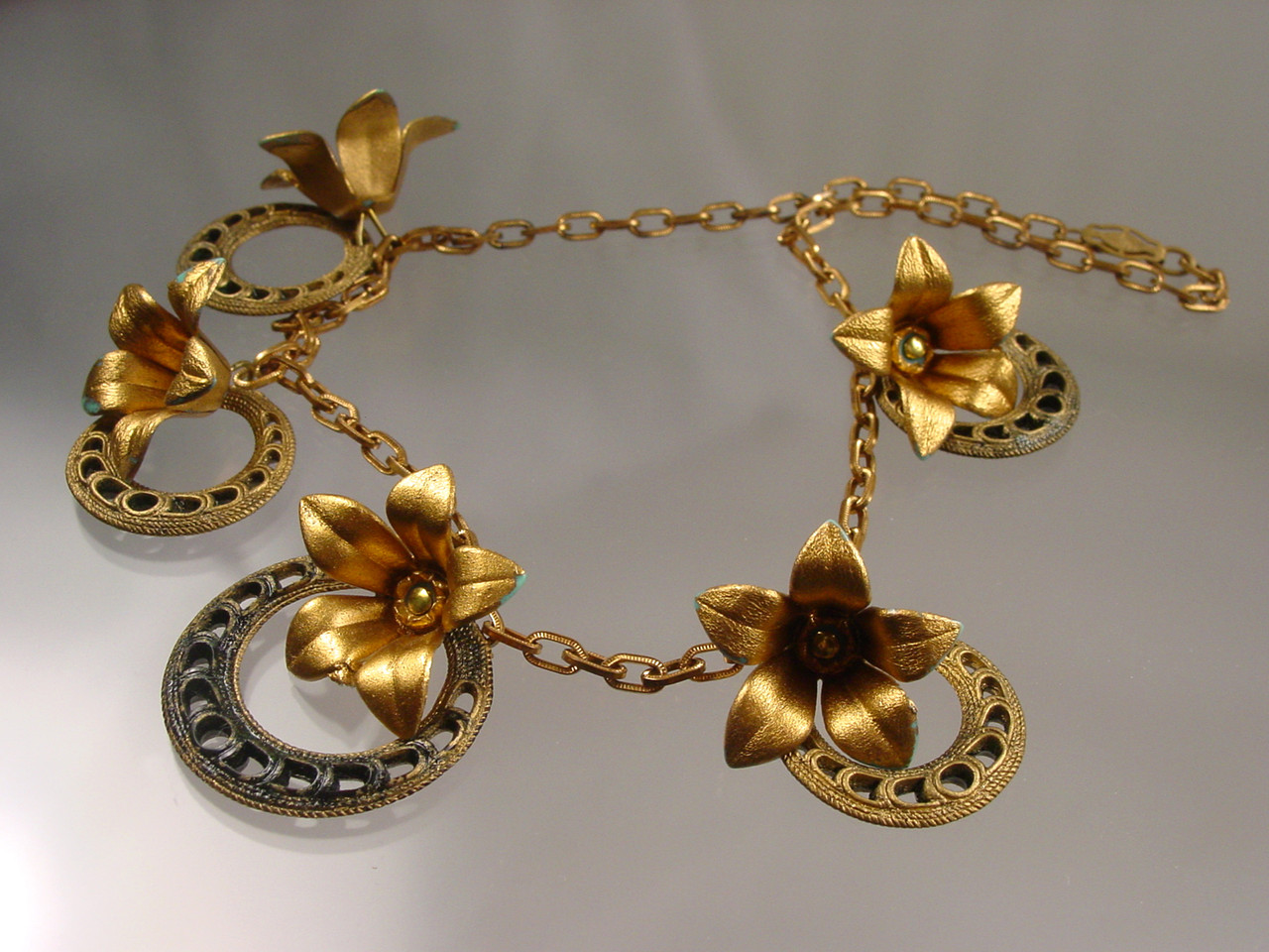 1940's Large Hoops & Flowers Necklace