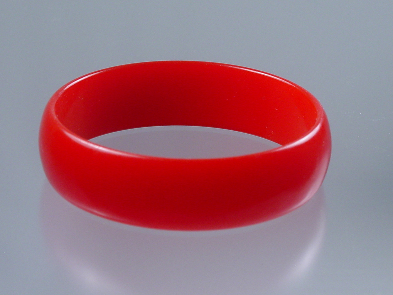 Vintage Cherry Red Bakelite Bangle