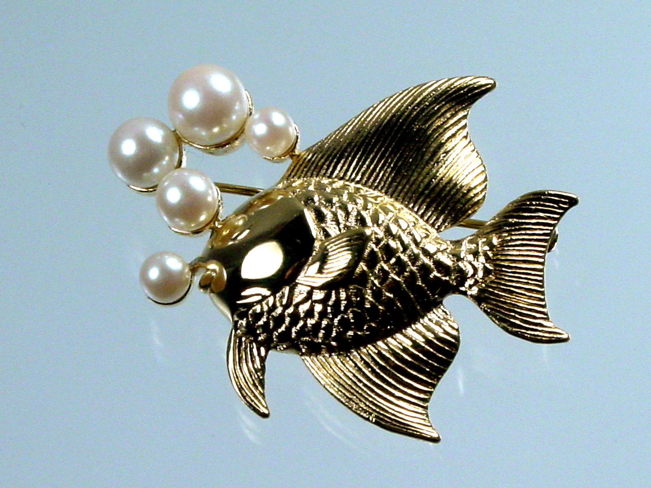 Koi Fish Brooch with Bubbles
