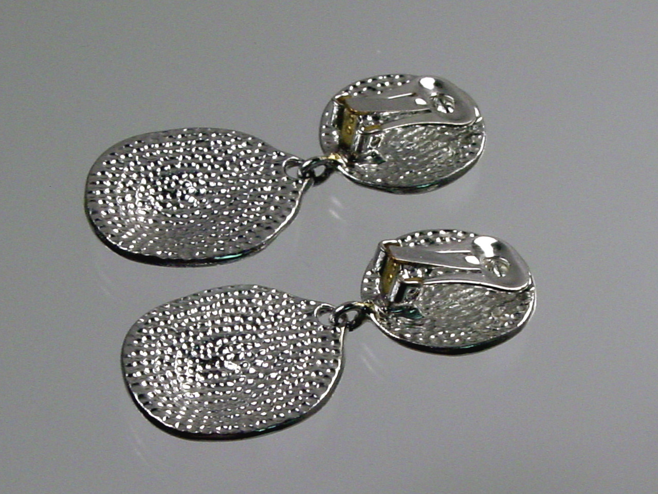 Double Disc Clip Backs