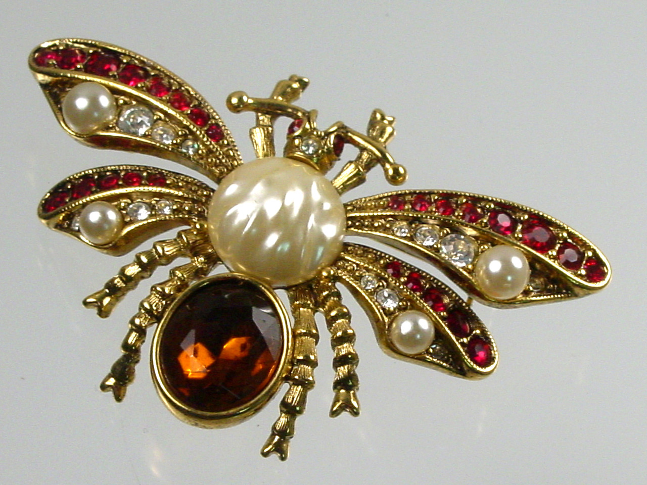 Joan Rivers Baroque Pearl Large Bee Brooch