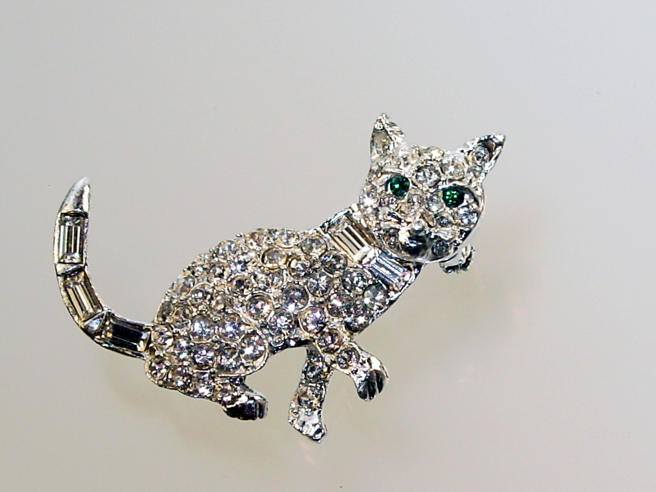 Sparkling Baguettes Kitten Cat Pin