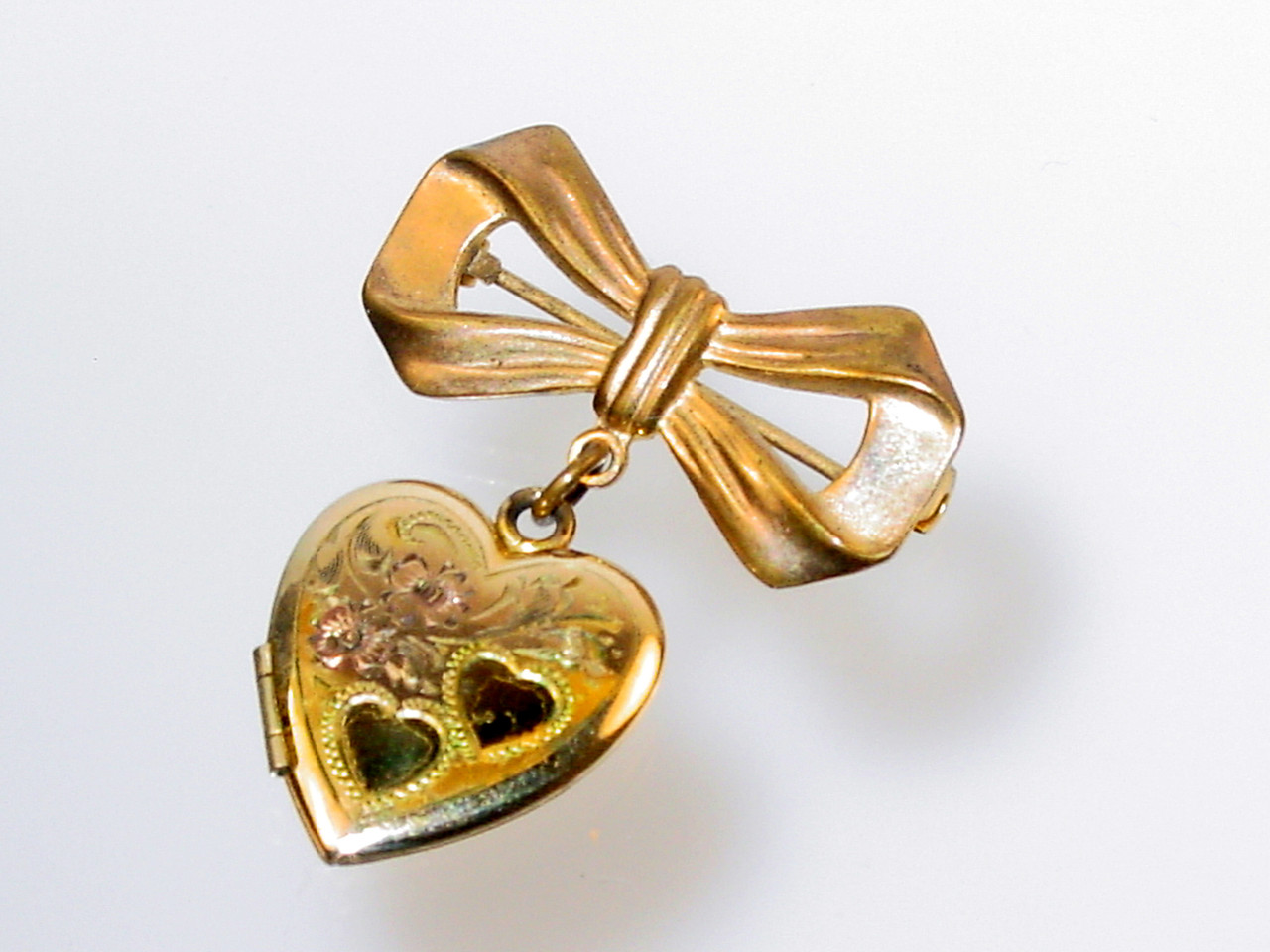 1950's Heart & Bow Locket Pin