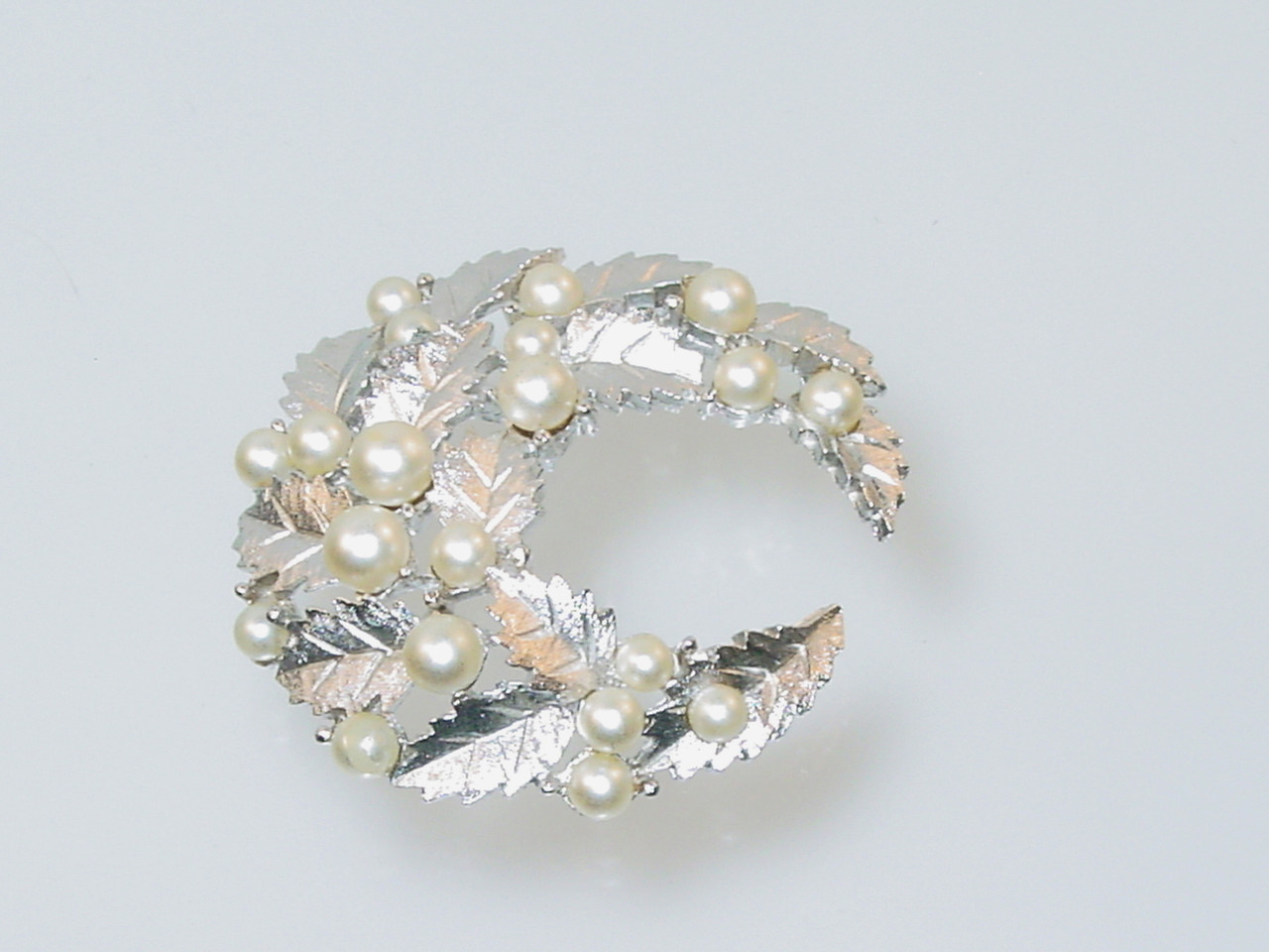 Crown Trifari Crescent Wreath Brooch