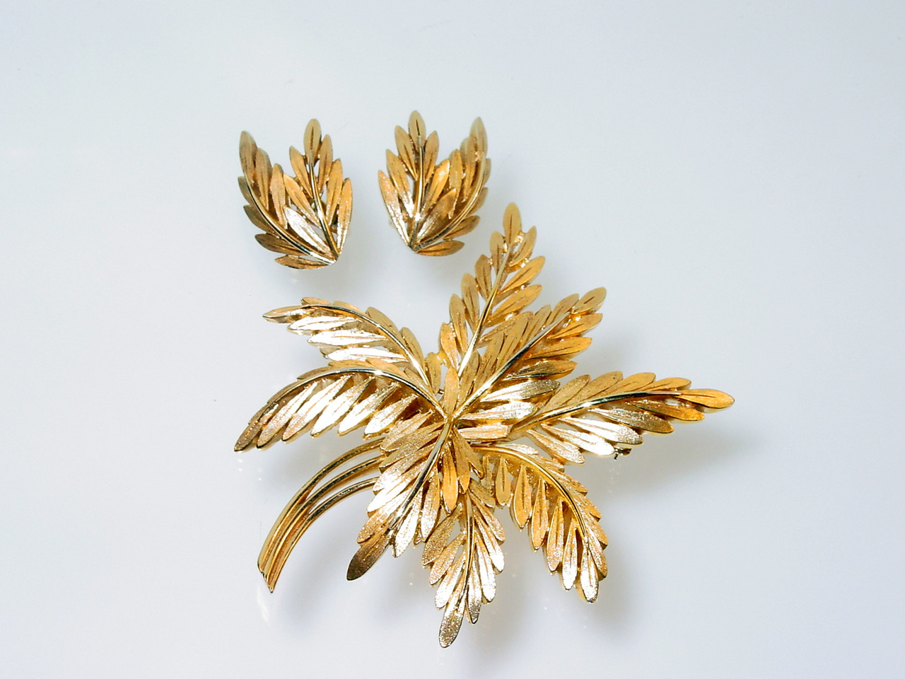 Crown Trifari Large Brooch & Earrings Set
