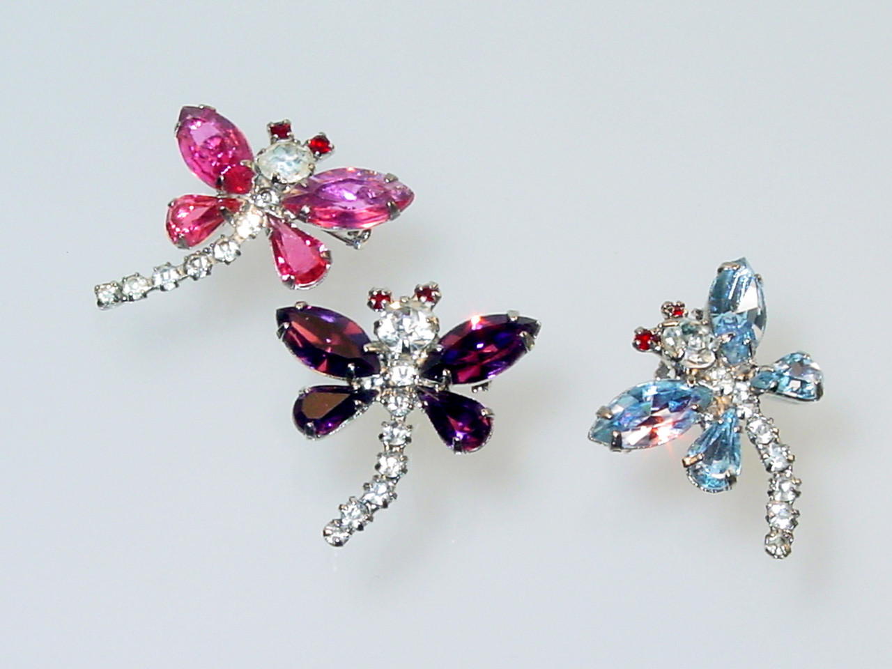 Trio of Scatter Pins Set