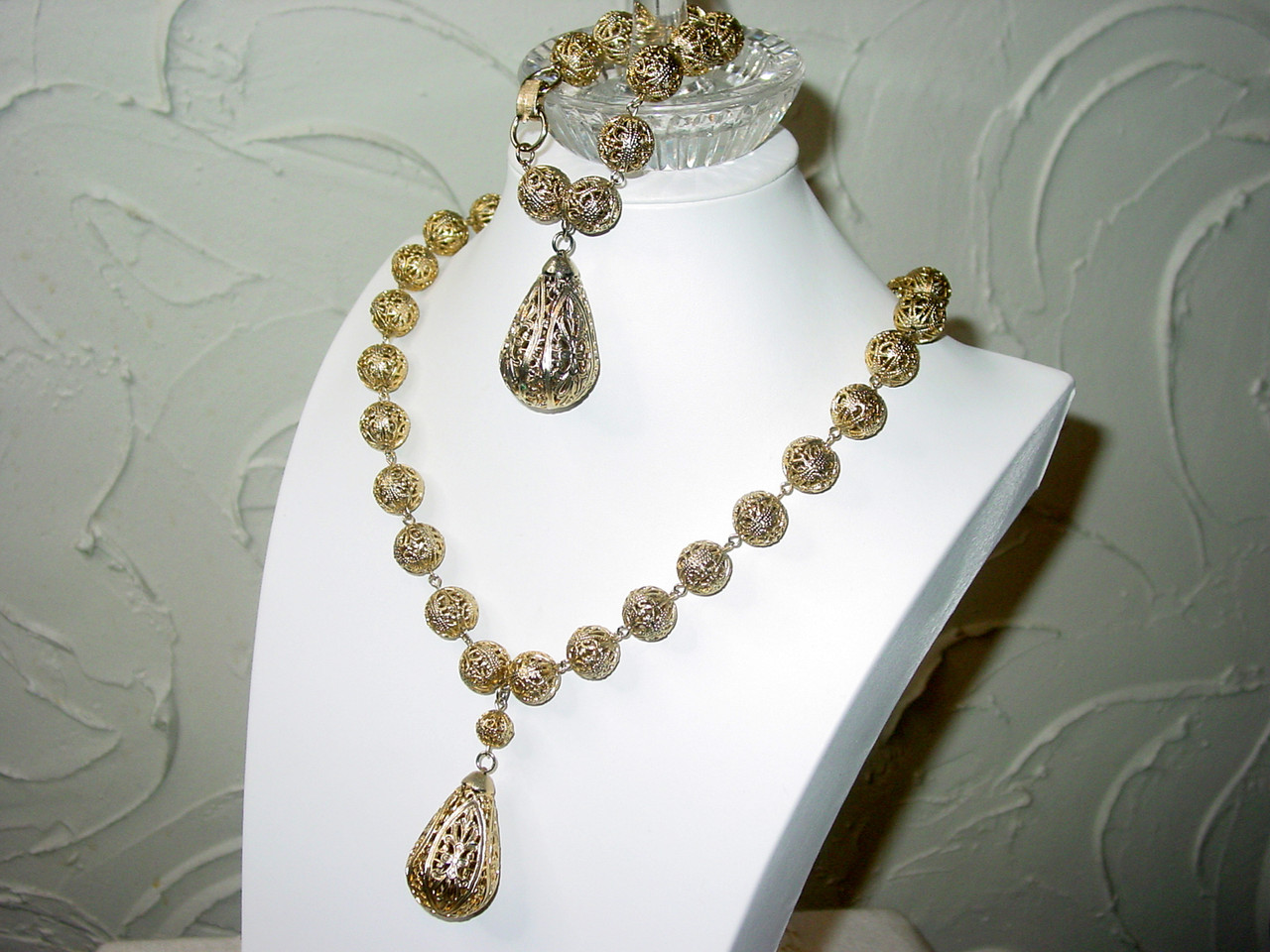 1970's Bohemian Teardrop Cage Pendant Necklace & Bracelet