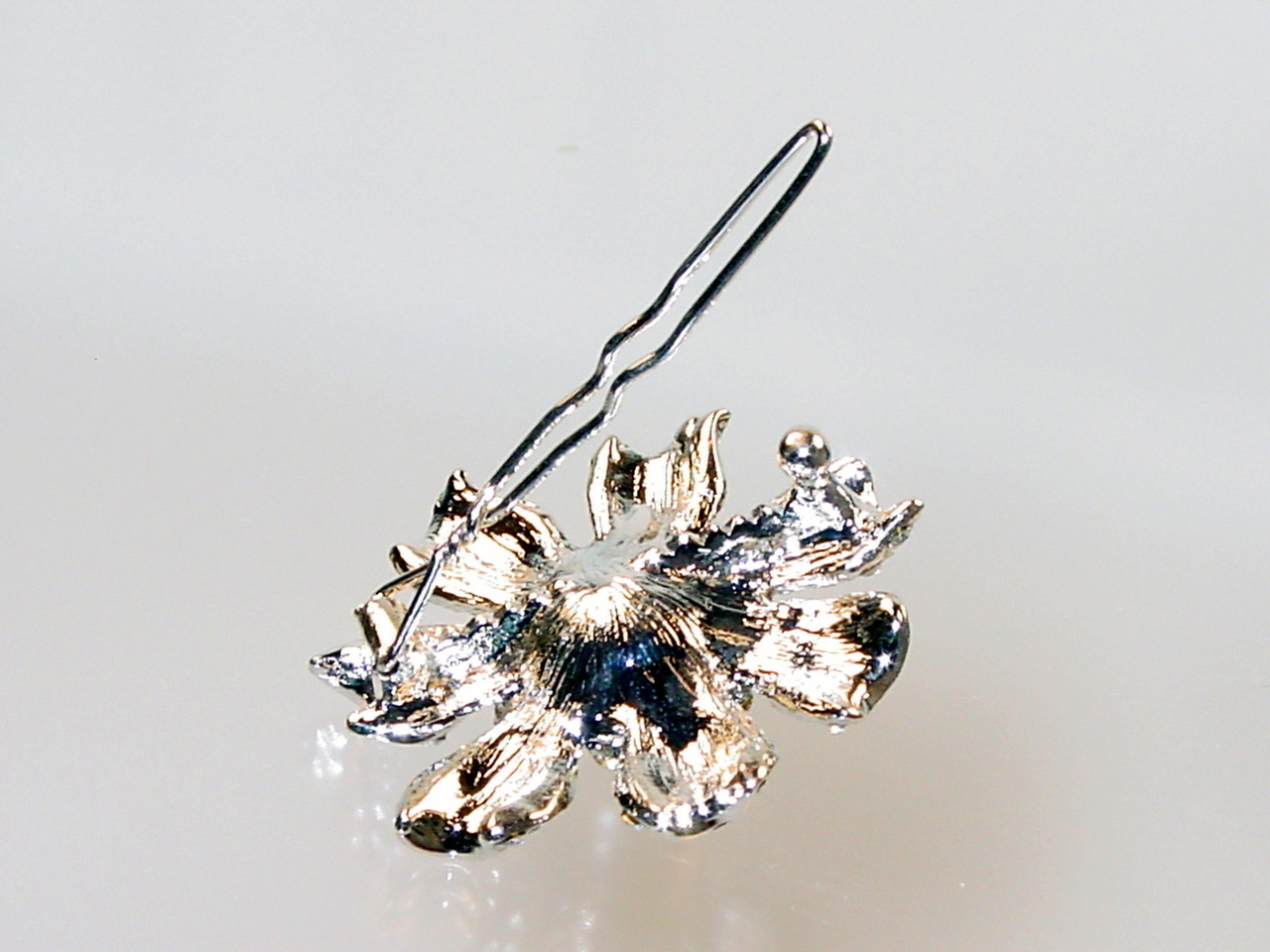 Back of Floral Barrette