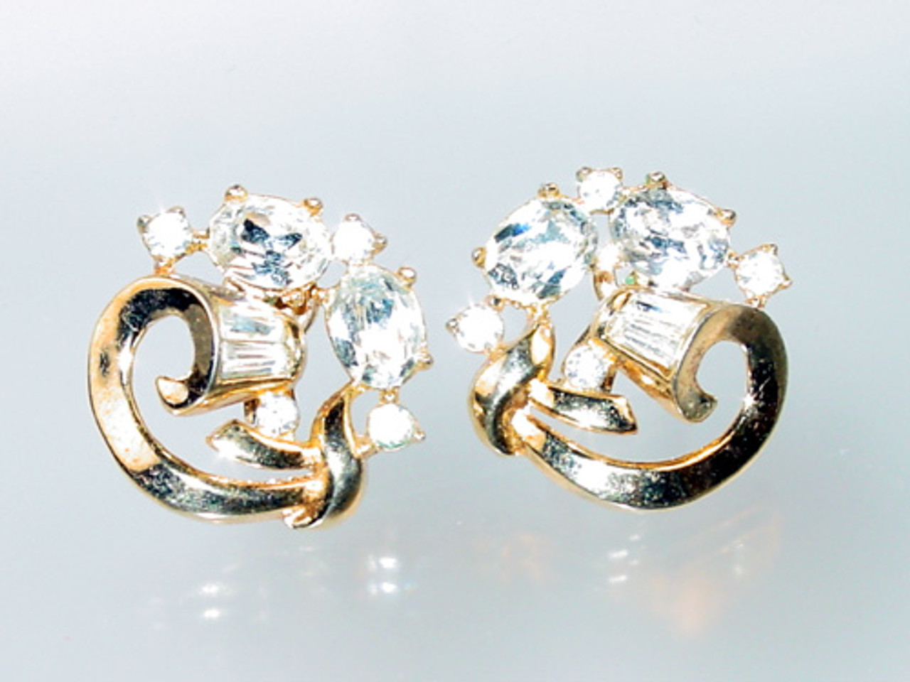 Crown Trifari 1952 earrings Promenade Series