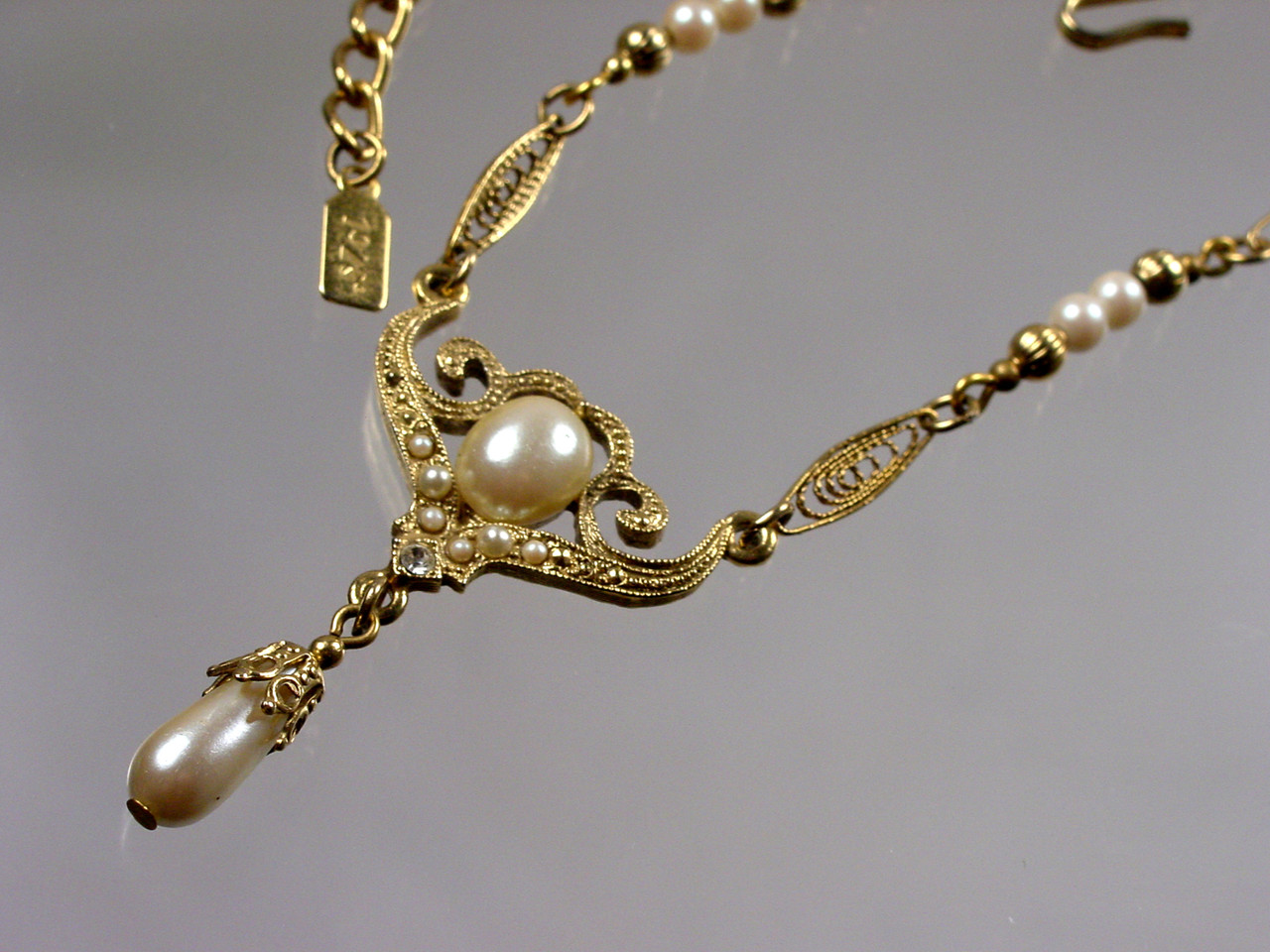 Faux Pearl Drop Filigree Necklace from the 1980's