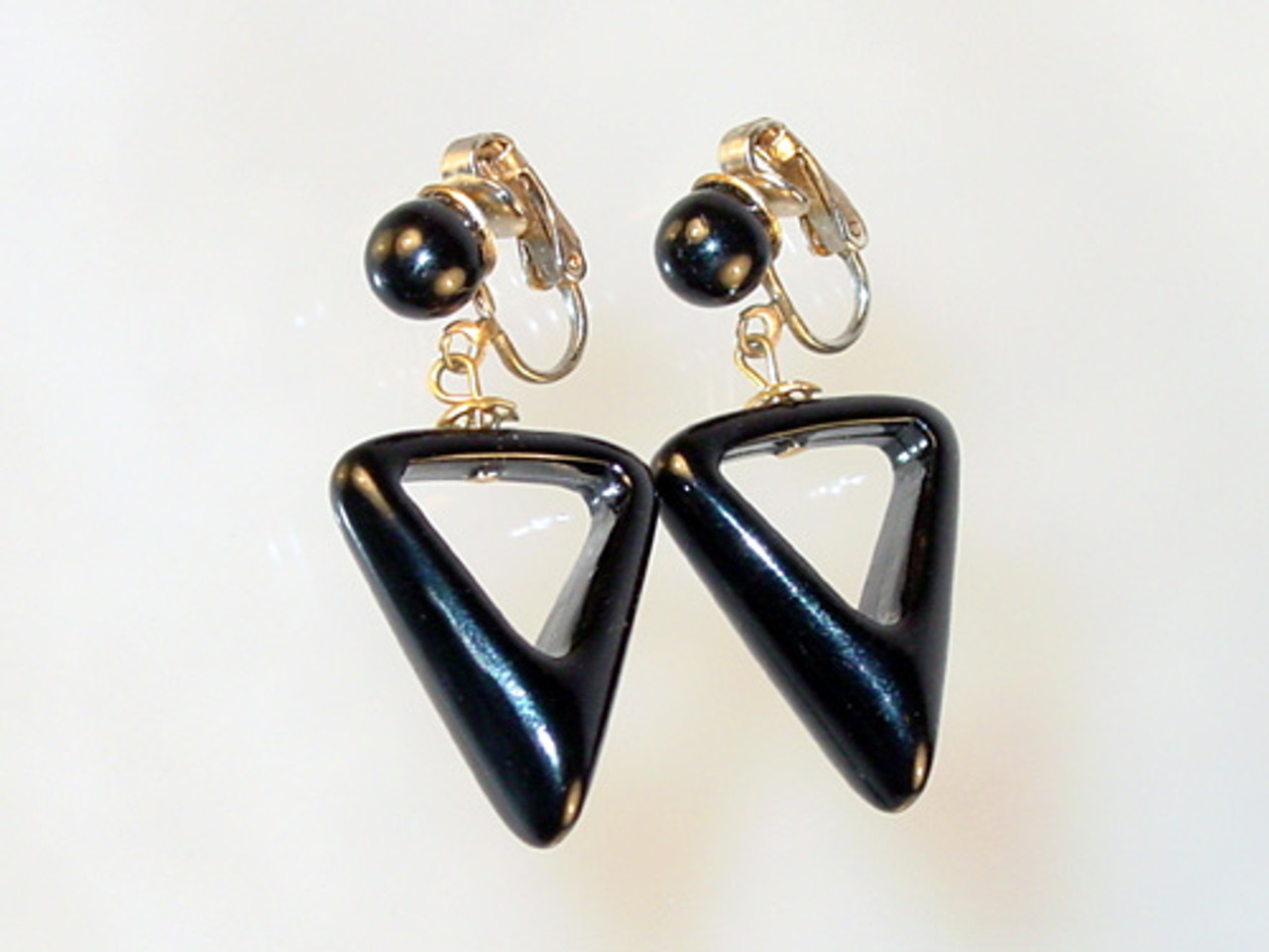 1960 Geometric Black Earrings