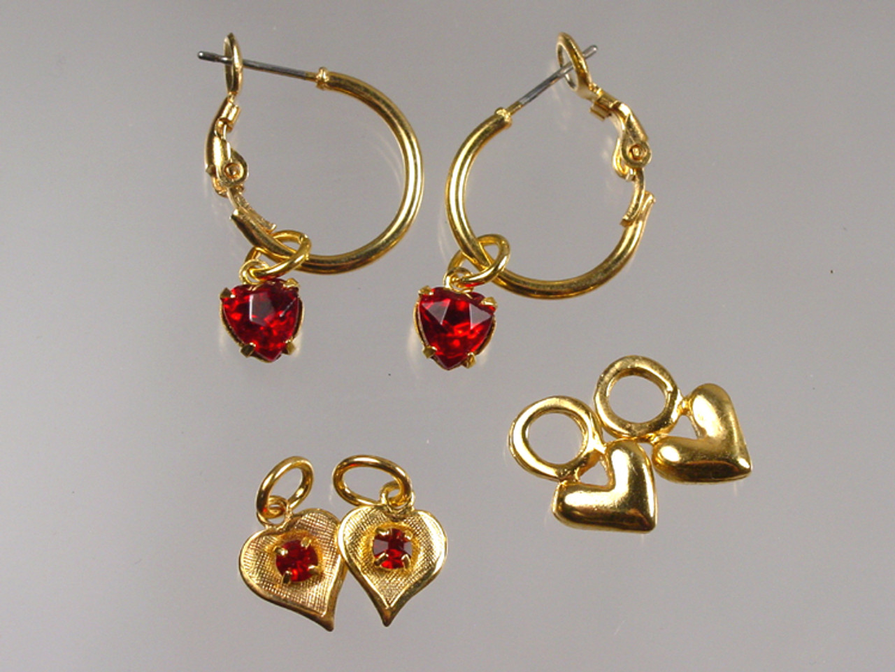 Heart charm hoop earrings