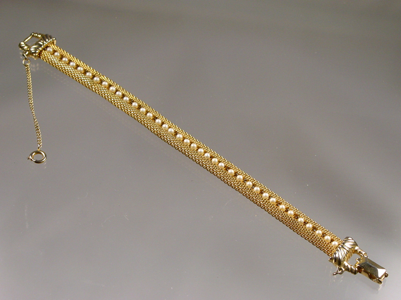 Vintage Mesh Faux Pearl Bracelet