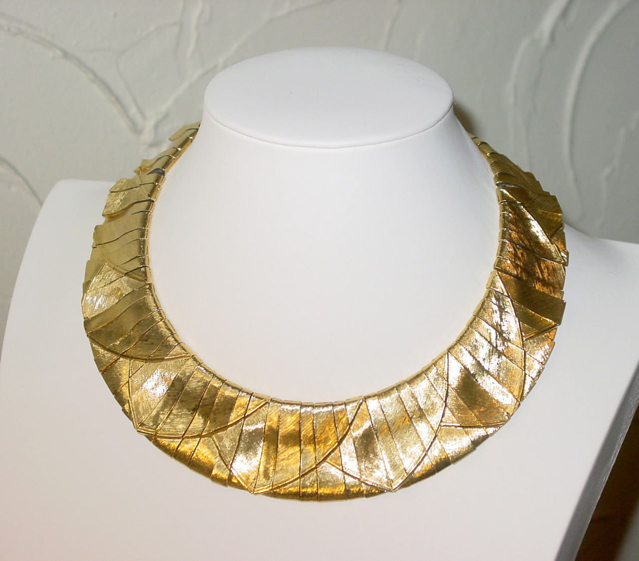 Les Bernard Collar Necklace