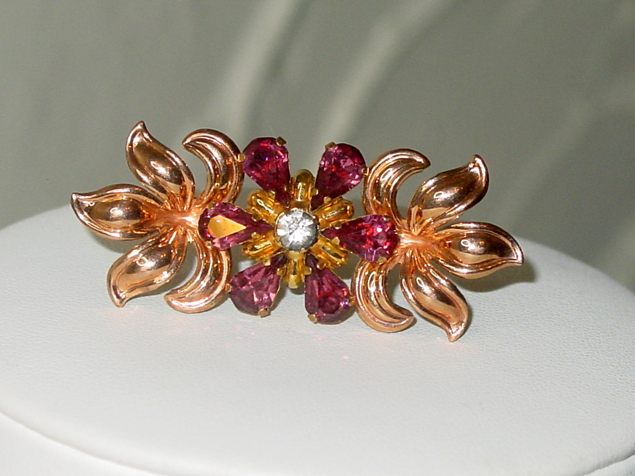 Van Dell Rose Pink Rhinestone Gold Filled Brooch