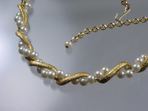 60s Winding Pearl Necklace 60s Winding Pearl Necklace