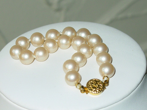 Monet Hand Knotted Pearl Necklace