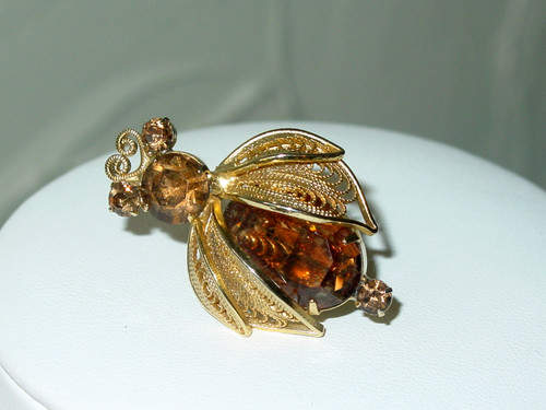 Root Beer & Filigree Bee Brooch Napier