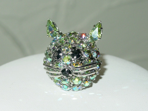 Warner Cat Brooch Pale AB Green