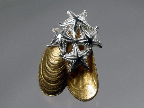 DeNicola Shells with Starfish Brooch