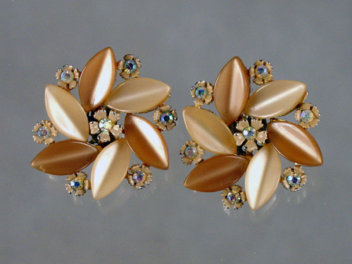 Lisner clip earrings 1960's