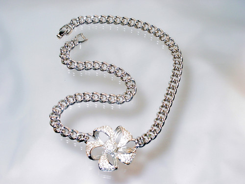 Monet Flower Necklace