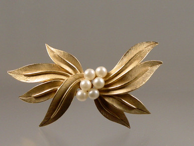 Trifari Cluster Pearl Leaves Brooch
