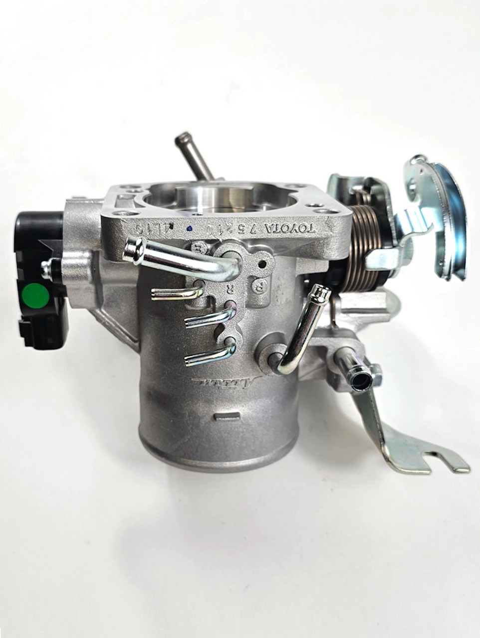 Throttle Body- Toyota 4Runner, T100 & Tacoma 2.4L 2RZ & 2.7L 3RZ Manual Trans Throttle Body (1995-2002) 22210-75210