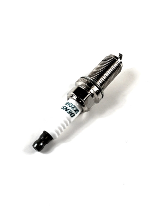 英　0226 Spark Plug- Toyota 20R, 22R, 22RE, 4MG & 5MG OEM Spark Plug