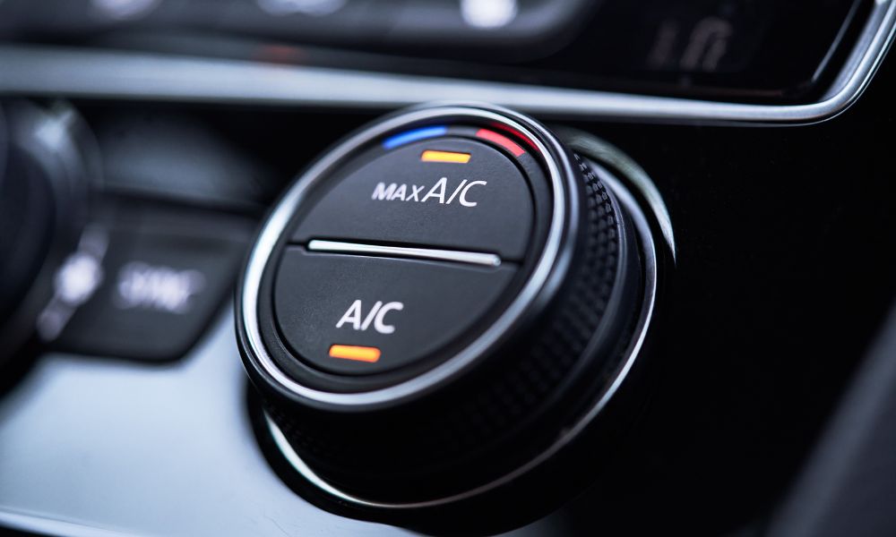 Common Sources Of That Weird Car Air Conditioner Smell YOTASHOP common-sources-of-that-weird-car-air-conditioner-smell-yotashop