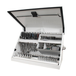 Montezuma 30" x 15" Portable Steel Toolbox - White Montezuma 30" x 15" Portable Steel Toolbox - White